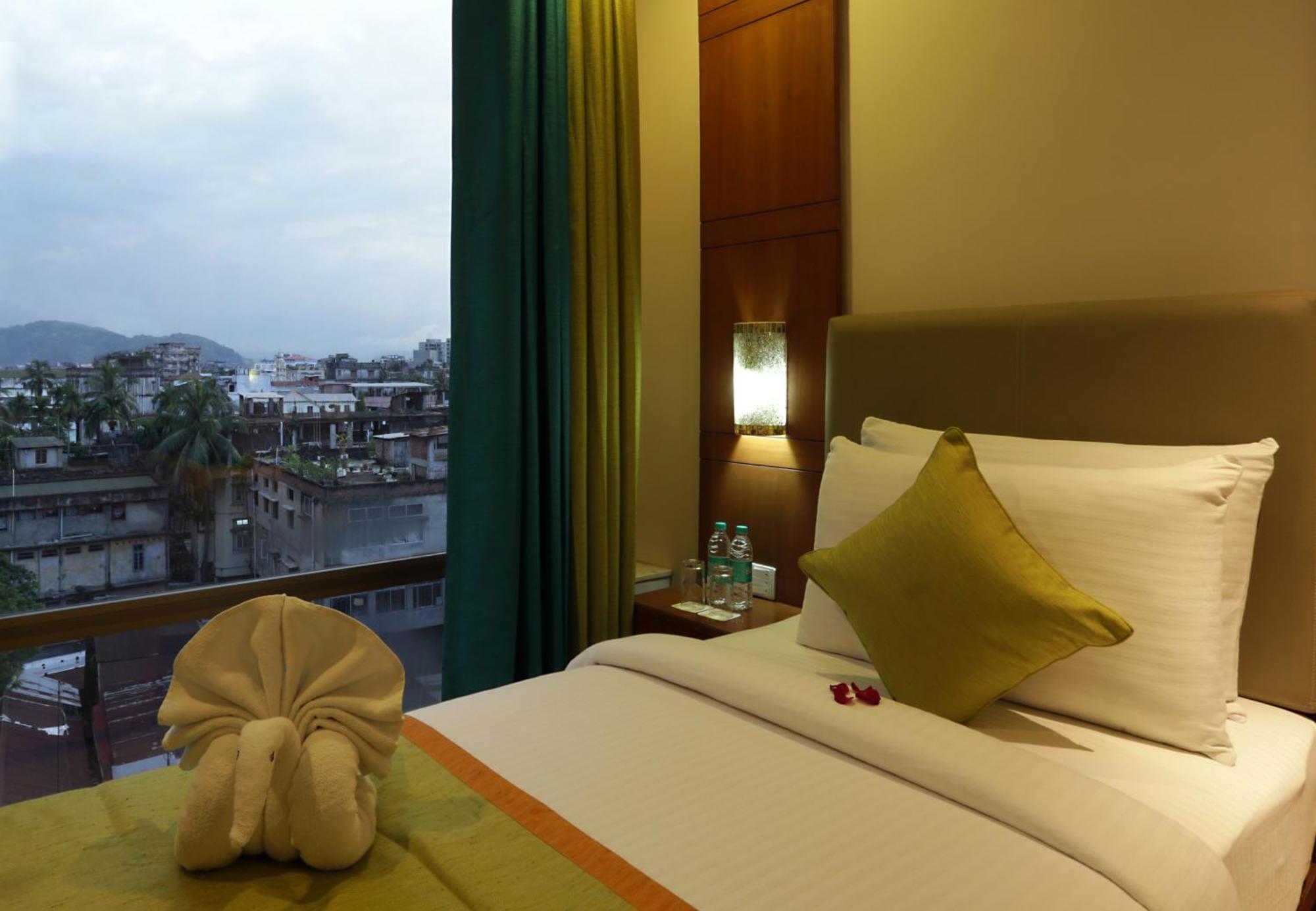 Hotel Prithvi Palace Aerocity Delhi Airport Neu-Delhi Exterior foto